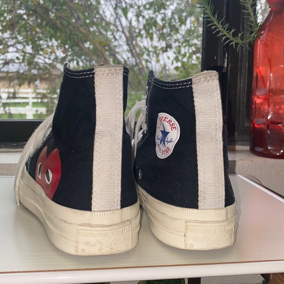 CDG PLAY X CONVERSE CHUCK TAYLOR HI-BLACK - Picture 3 of 7